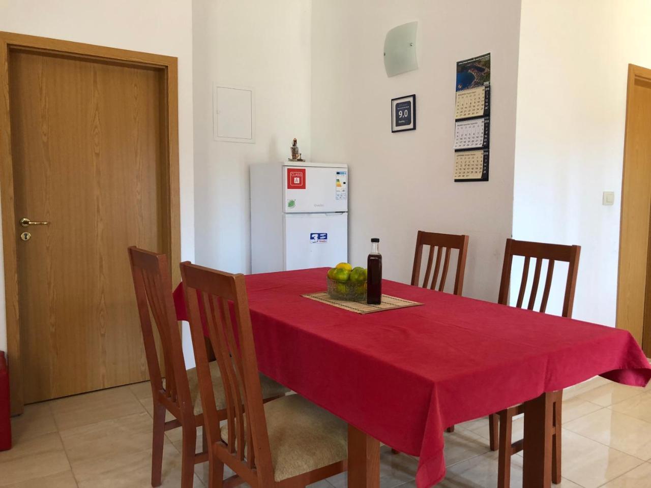 Apartment Nikola Blace